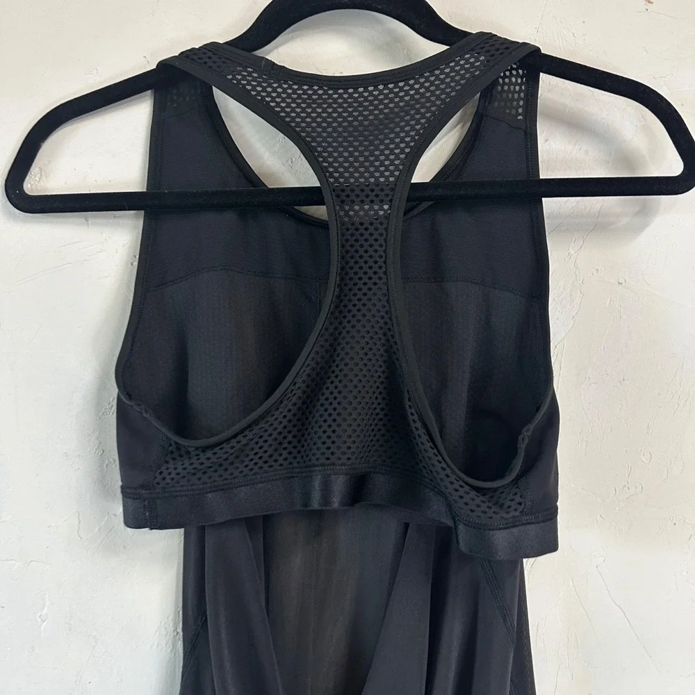 Lululemon Athletic Black Sheer Tank Top With Sports Bra Loose Fit Size 6